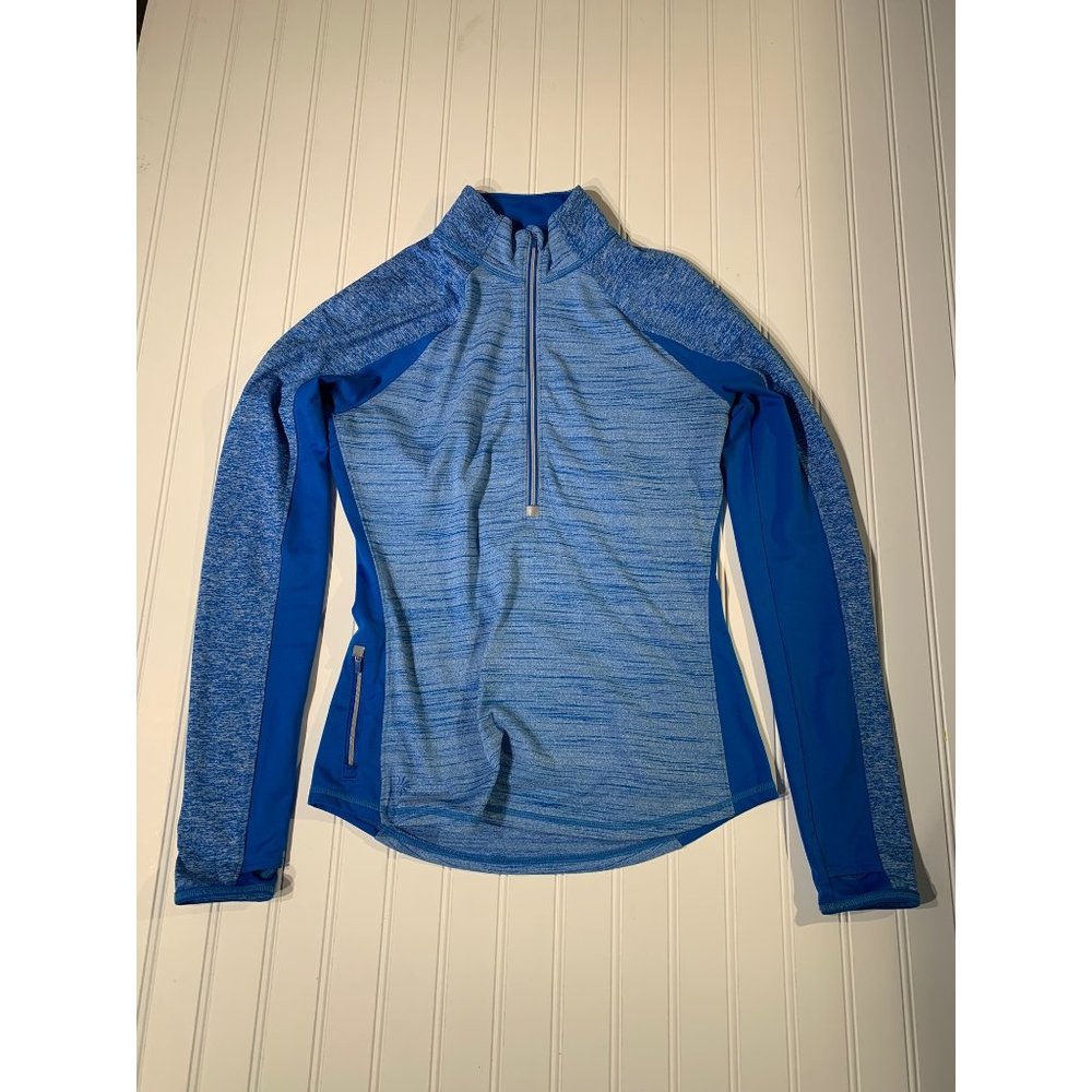 Small Women’s Athleta L/S 1/4 zip top in blue